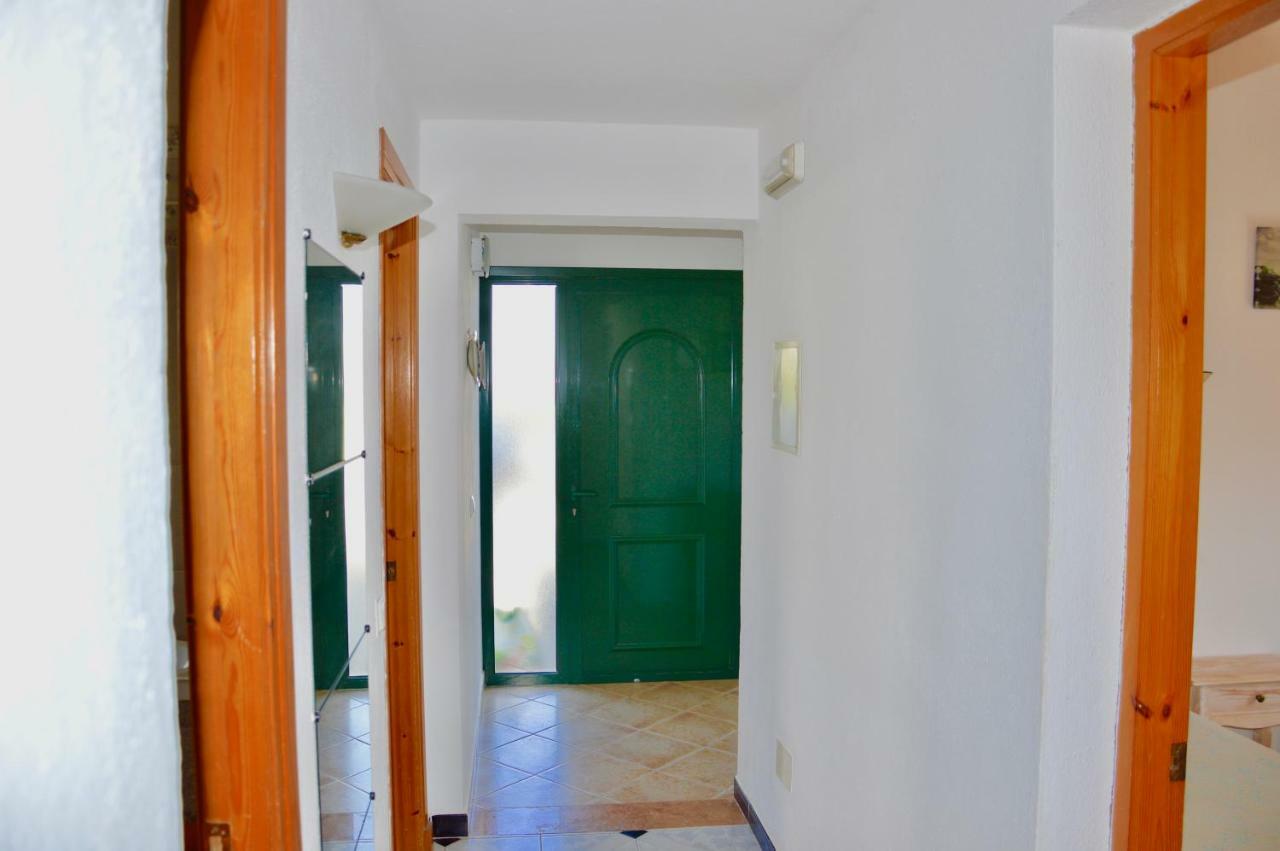 Villa Na Y Veni Cala en Bosch Luaran gambar