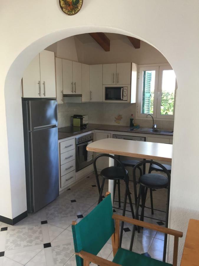 Villa Na Y Veni Cala en Bosch Luaran gambar